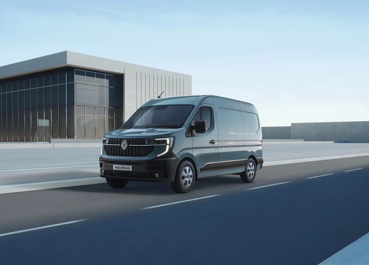 New renault master online