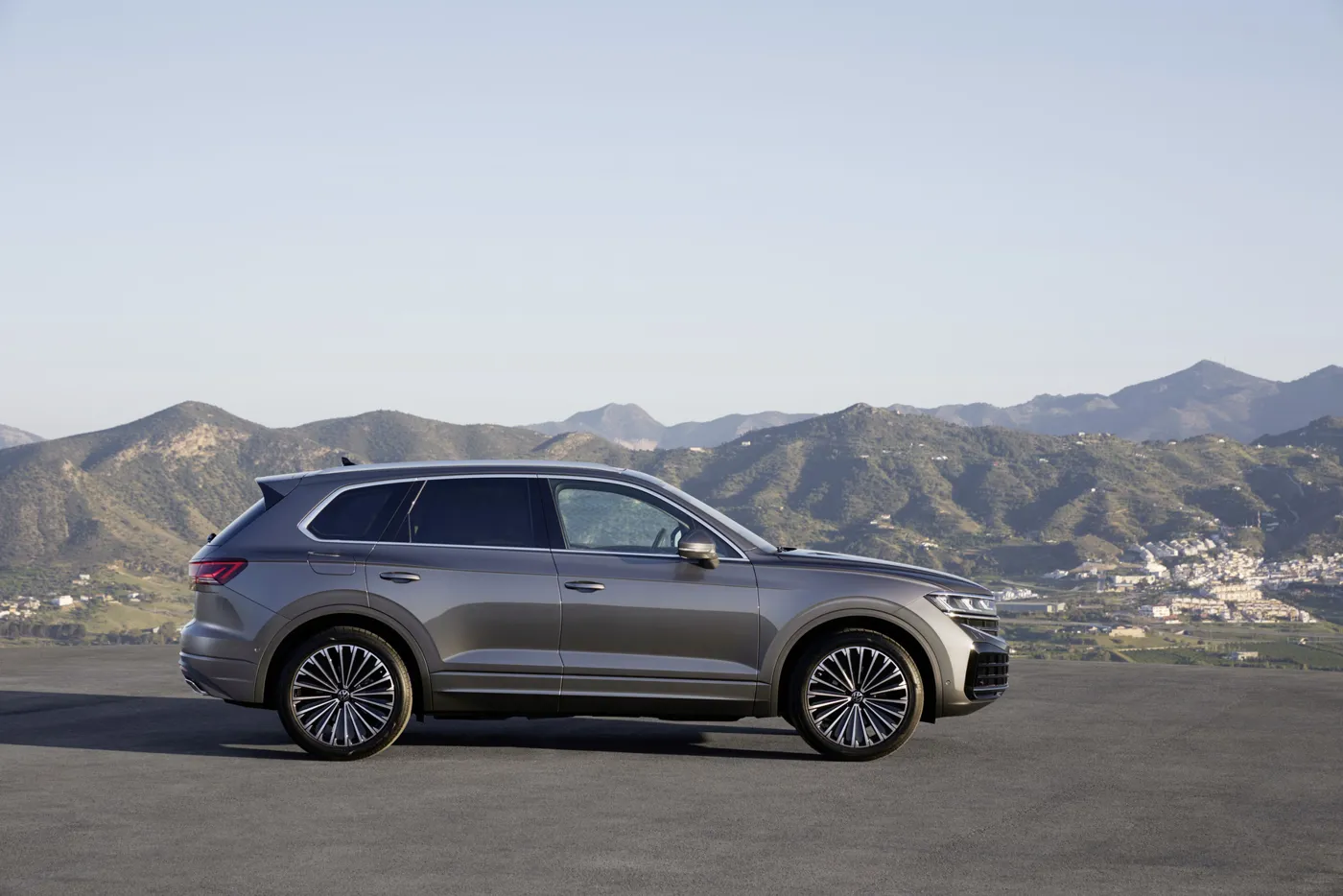 2024 VW Touareg facelift prices and specification