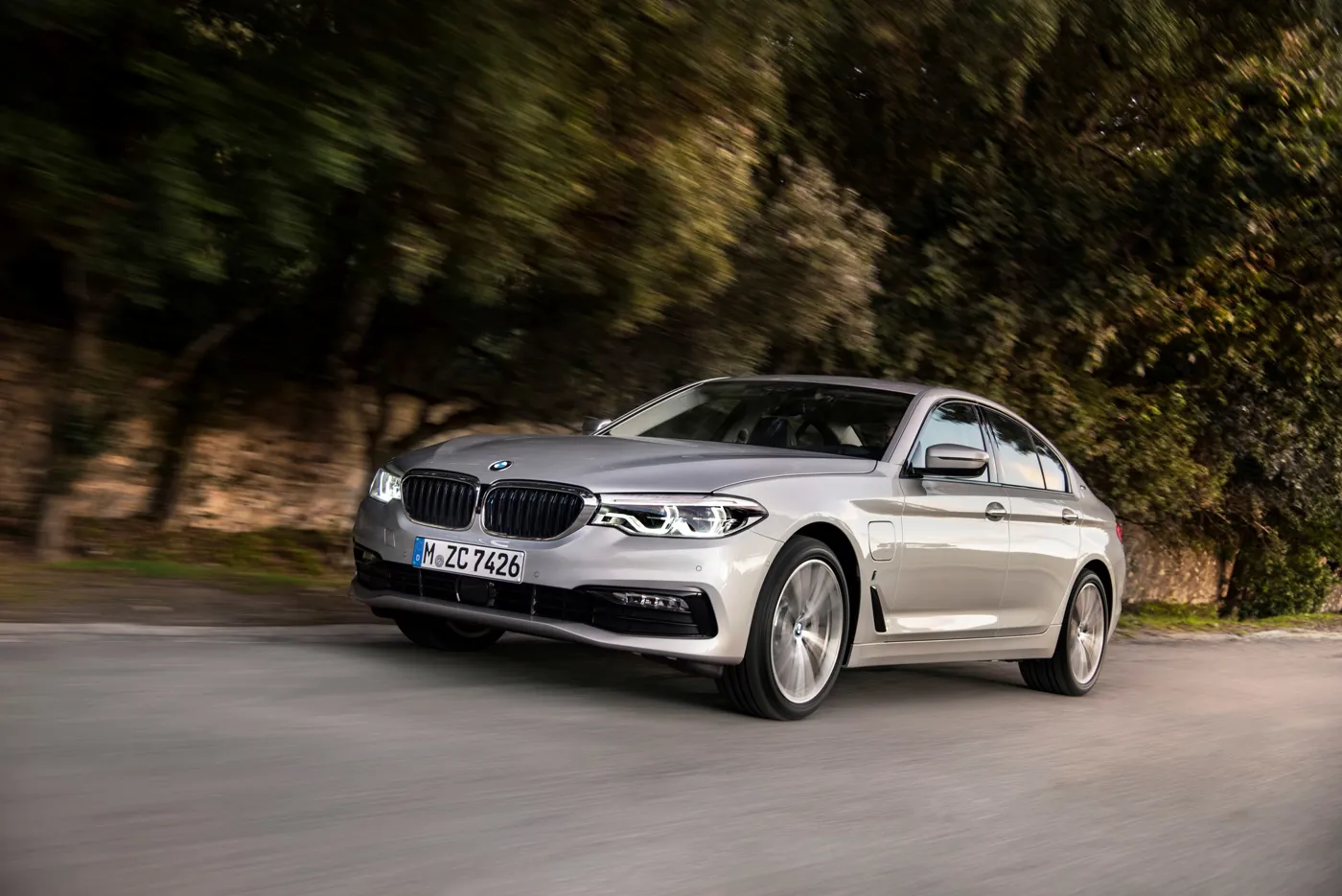 bmw 5 series plug in