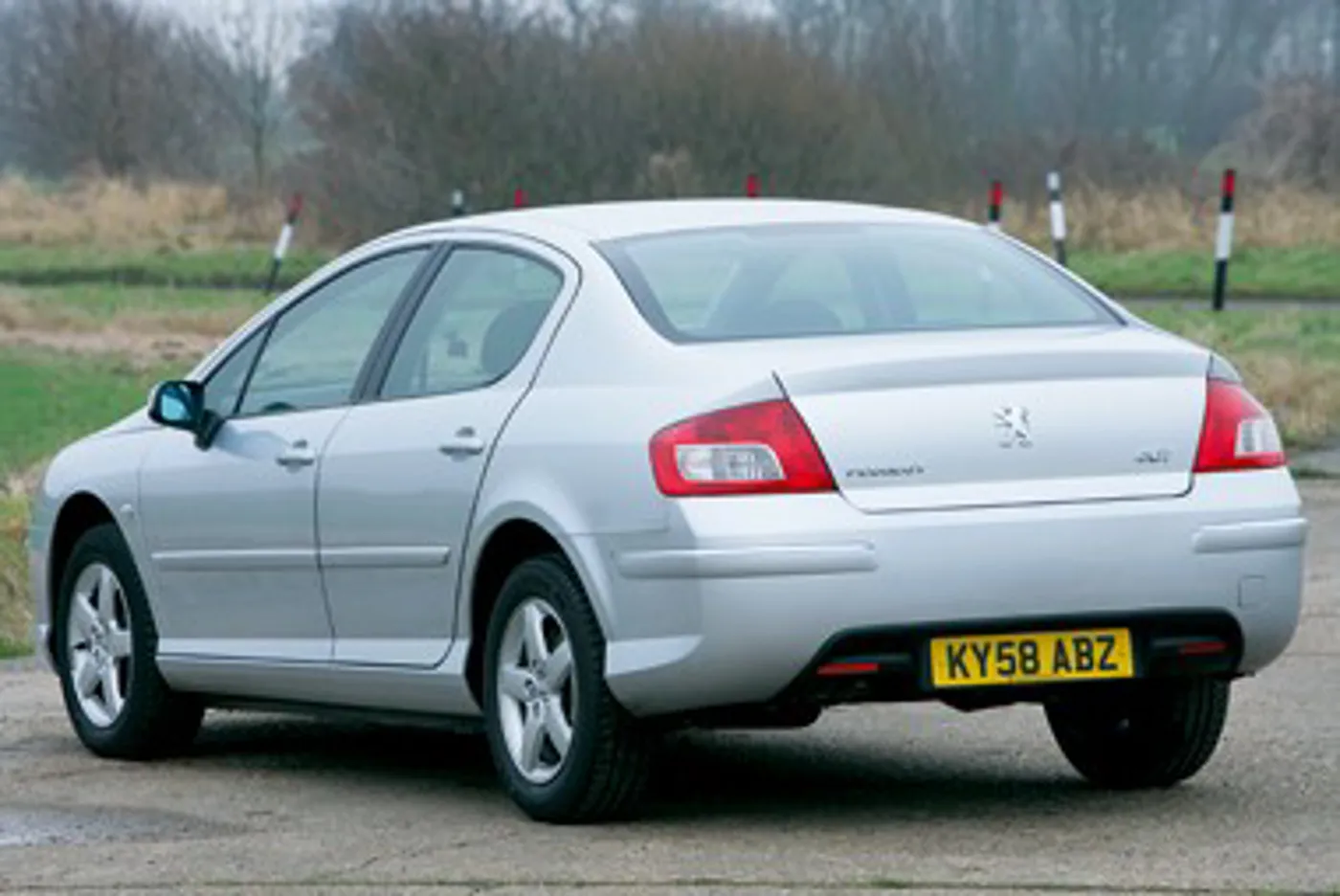 Peugeot 407 Saloon review - What Car? 