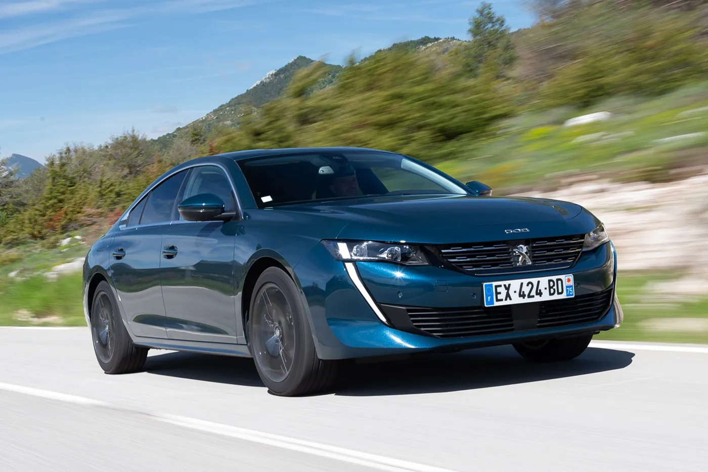 Upmarket Peugeot 508 impresses with 98g/km CO2 emissions, first drive