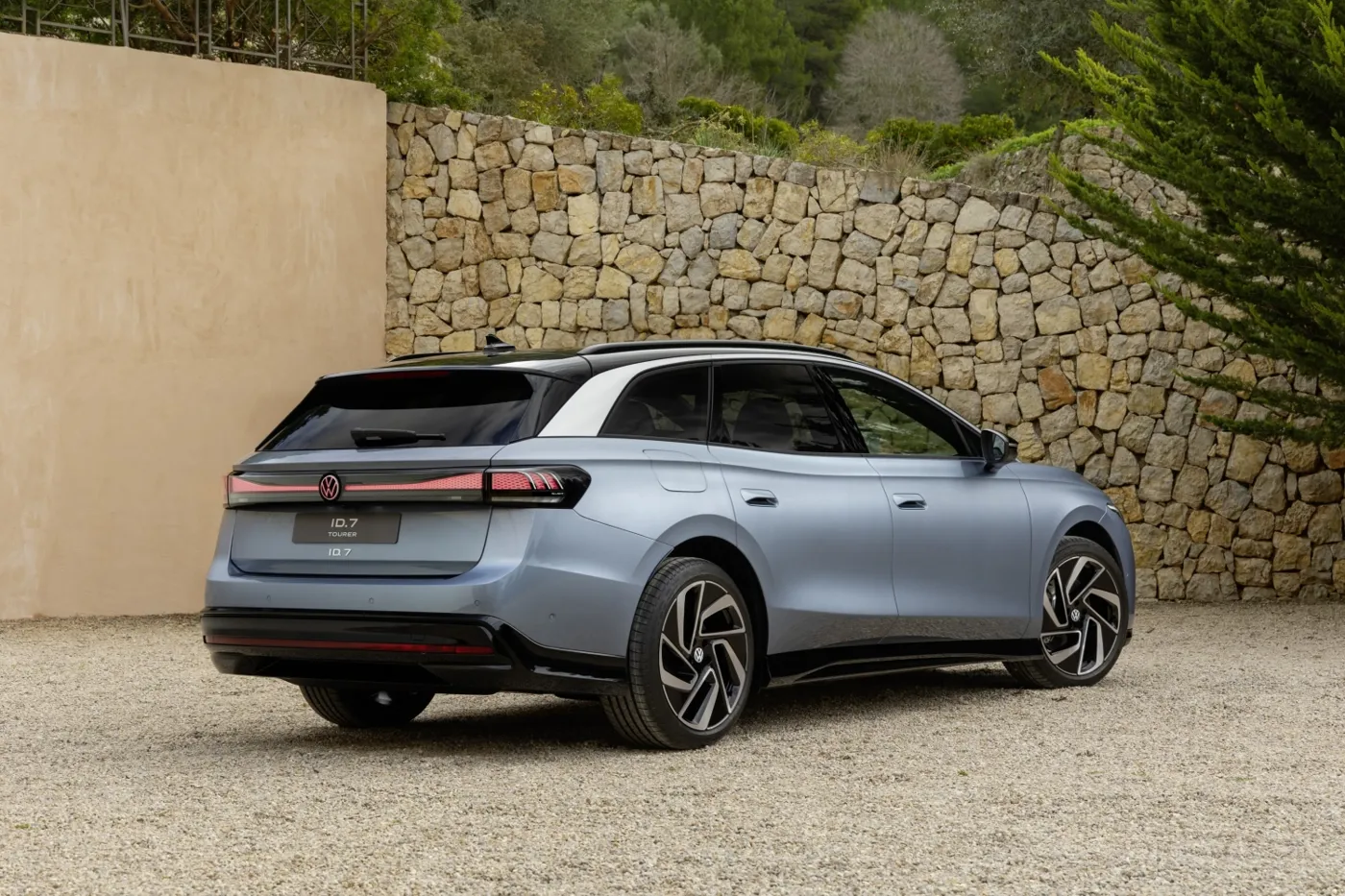 VW ID7 Tourer unveiled as brand’s first electric estate – Transport Daily