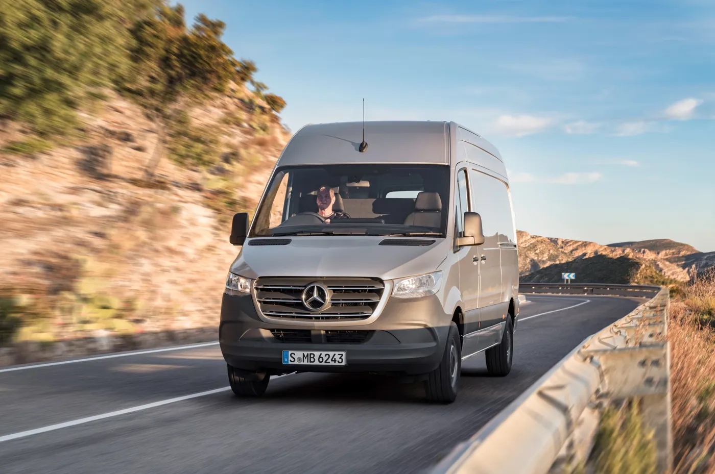 Mercedes best sale van 2018