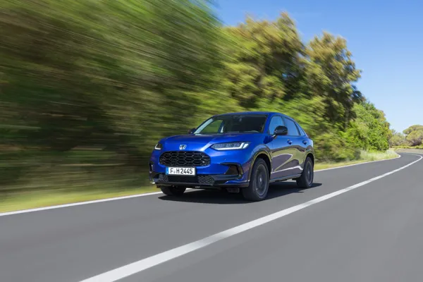 REVIEW  Renault Austral E-Tech - The Solution To EV Range Anxiety — Driven