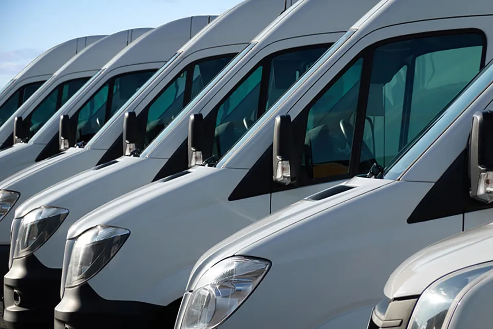 Fleets call for 2030 new van ban clarity as full EVs struggle video