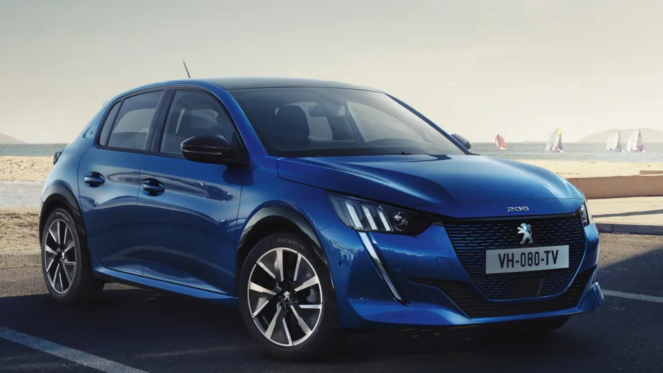 Peugeot e-208 receives power and range boost