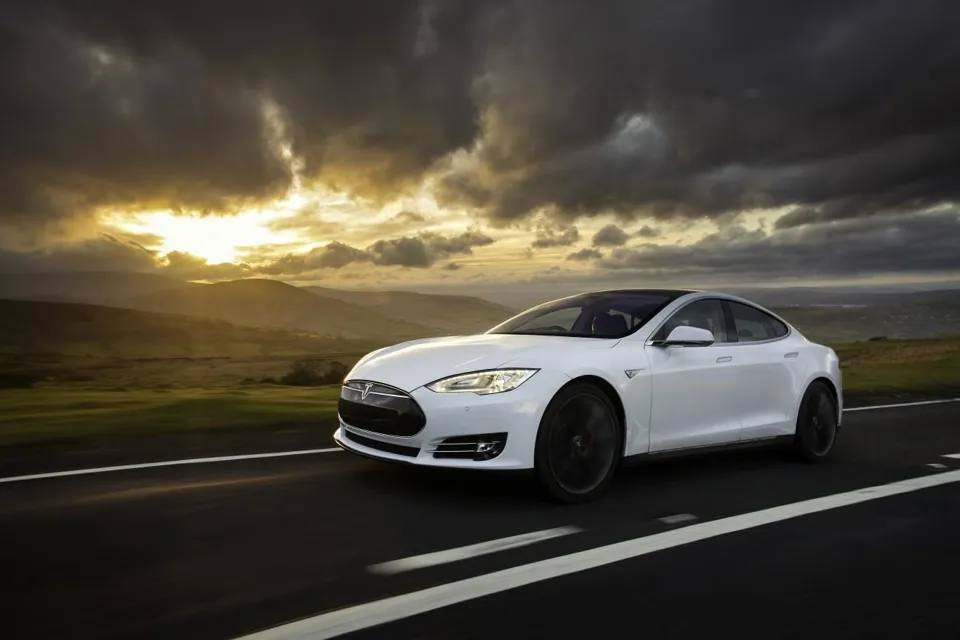 Leasing a sale tesla model s