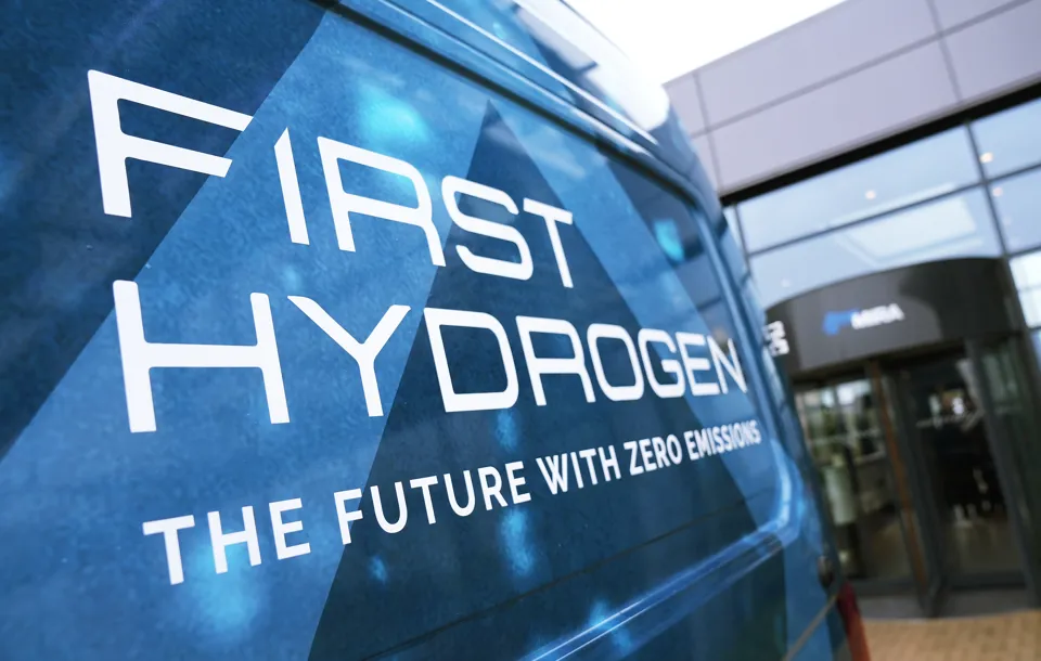 Hydrogen deals vehicle companies