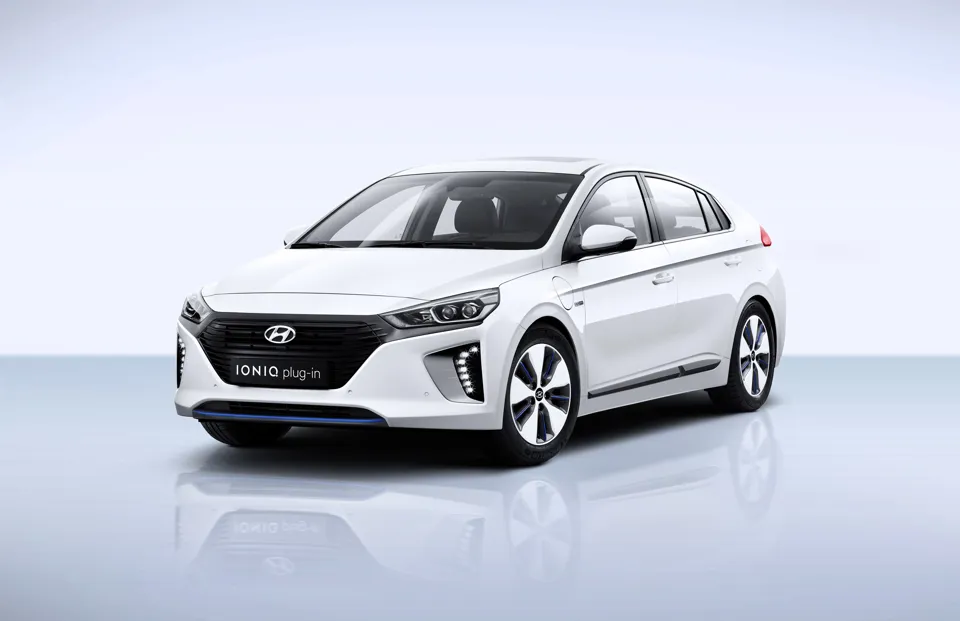 ioniq plug in