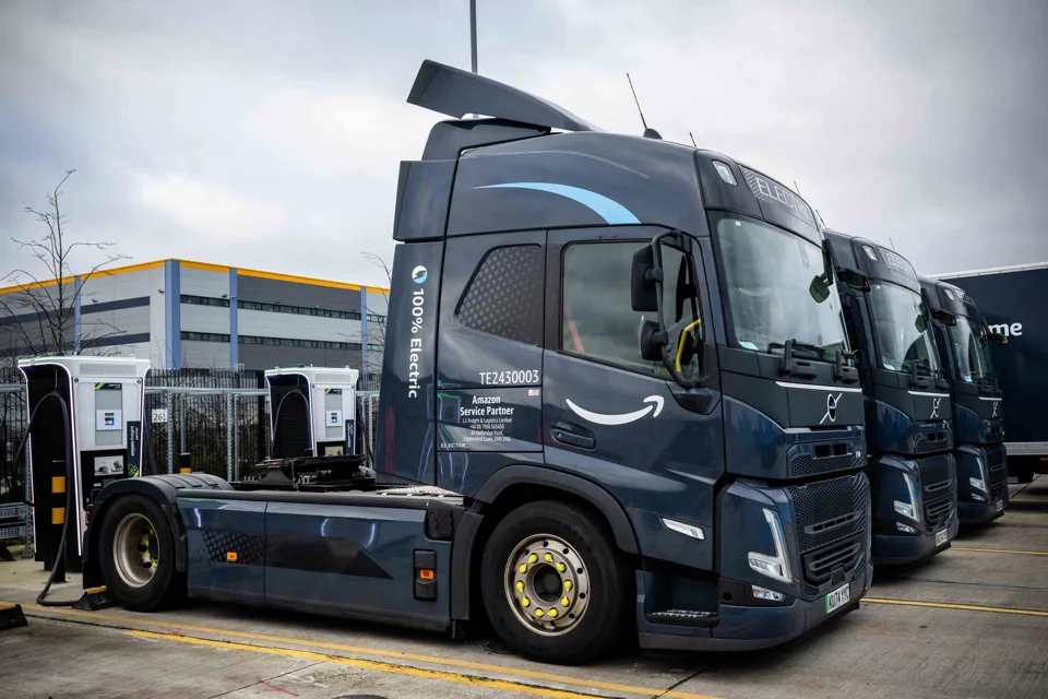 Amazon orders electric trucks discount