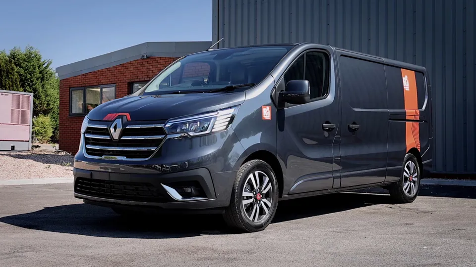 Reinforced Trafic to combat break-ins launched by Renault Trucks