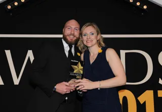 Giles Bolton, head of finance at award sponsors Grosvenor Leasing, presents the award to Joanne Vickers, national sales manager – fleet and leasing, Enterprise Rent-A-Car