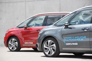 PSA Group, autonomous Citroen Picasso, autonomous cars, self driving cars.