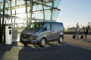Ford has unveiled its Tourneo Custom Plug-in Hybrid people mover, which is able to travel 31 miles on electric power alone.