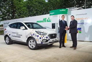 Hyundai UK hands over ix35 Fuel Cell to global mining company