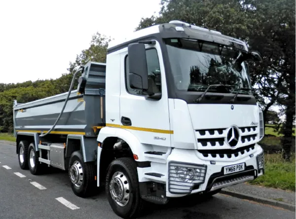 Mercedes-Benz Arocs 