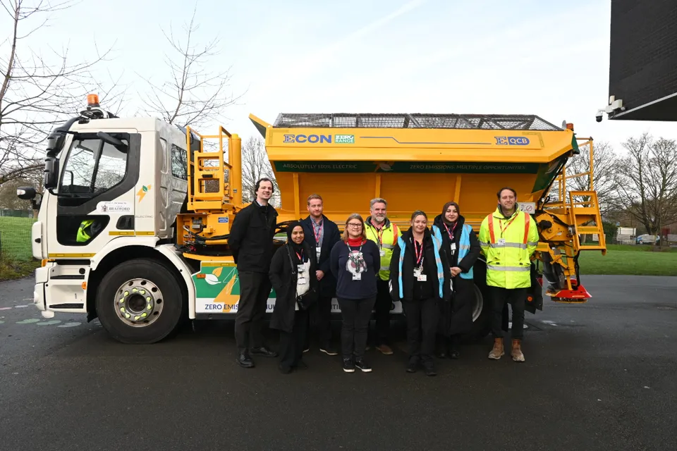 Bradford Council electric gritter