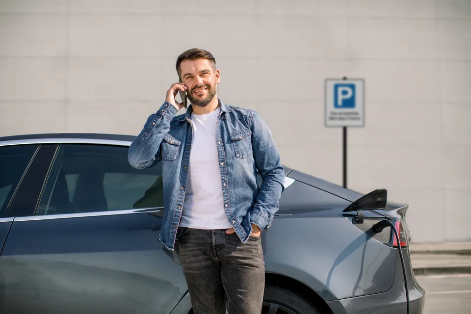 Paythru launches combined EV charging and parking payment software