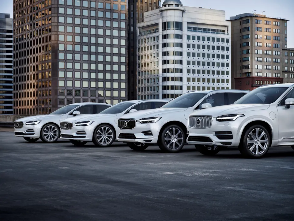 Volvo, Volvo hybrid, Volvo EVs.